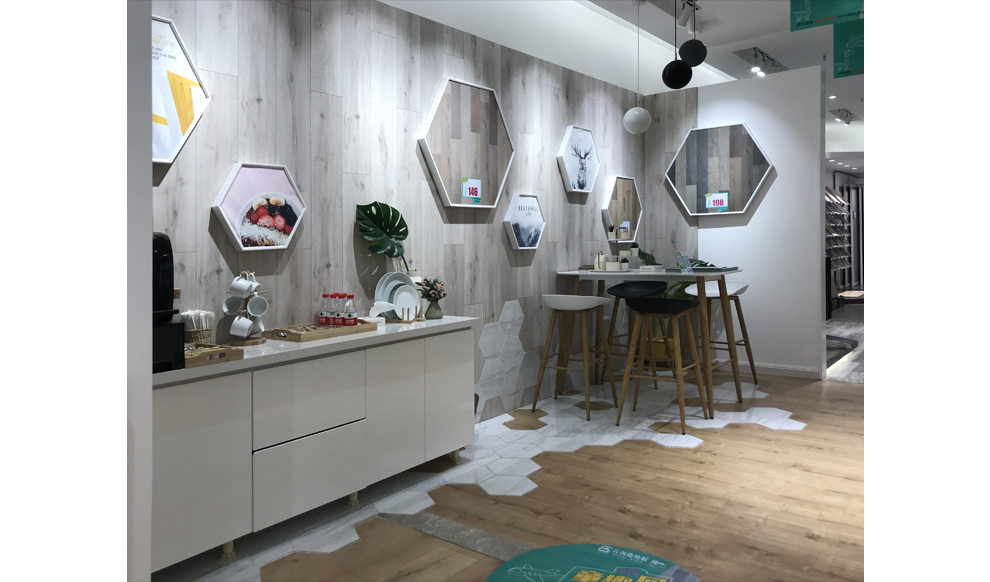 180㎡門(mén)店實(shí)景展示2