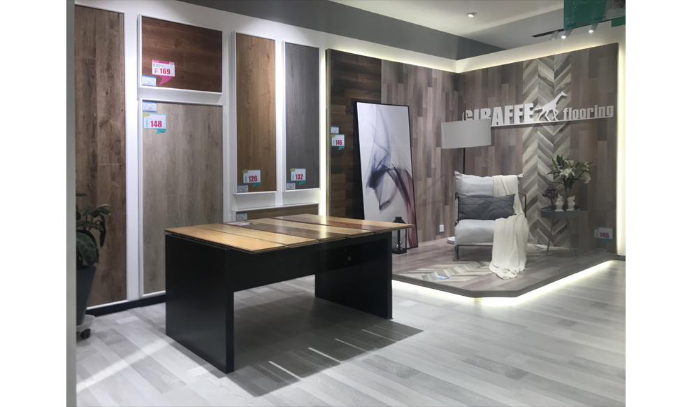 180㎡門店實(shí)景展示1