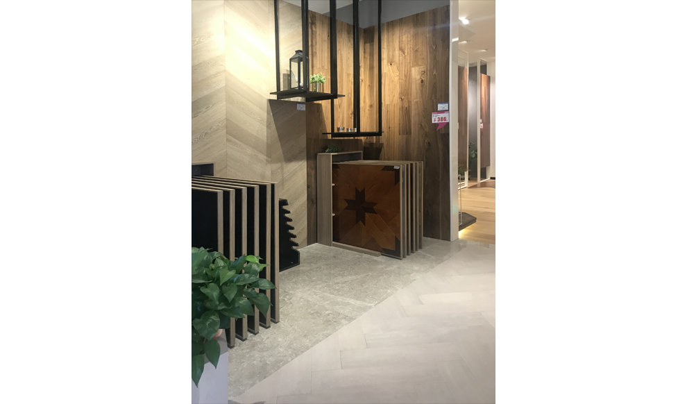 180㎡門店實(shí)景展示1